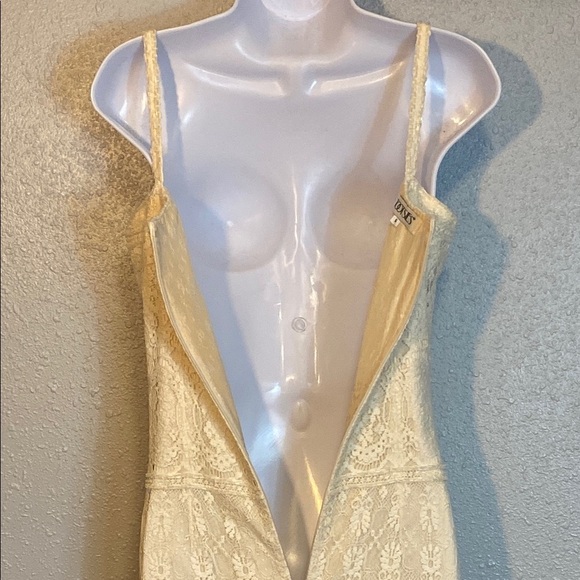 Tootsies Cream Lace & Beaded Sheath Dress with Spaghetti Straps and  Slit - Picture 4 of 9